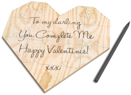 Un romantico puzzle a forma di cuore
